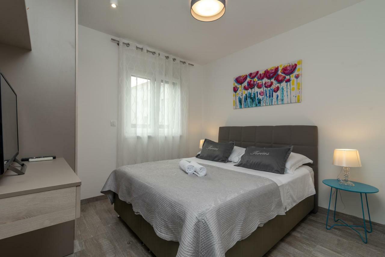Apartment Ferias Trogir Eksteriør billede